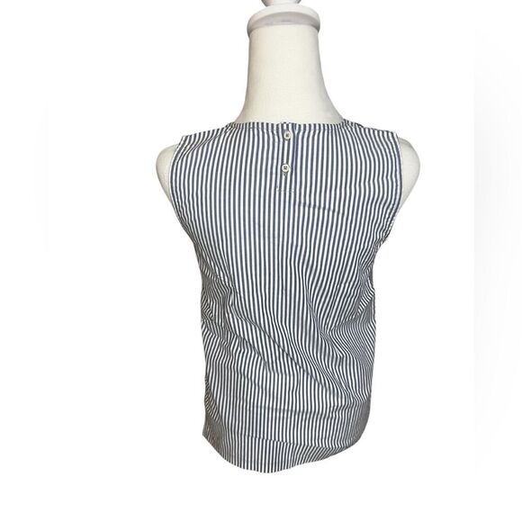 J Crew Contrast Sleeveless Tank Top Seersucker Striped blue gray white
Size xXS - Picture 3 of 8